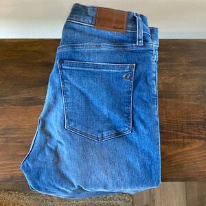 Size 28 9” Mid Rise Madewell Distressed Skinny Jean